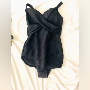 Lands End Black Sweetheart Swimsuit Size 4